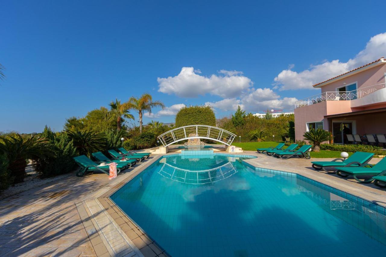 Coral Bay View, Walking Distance To The Beach! Βίλα